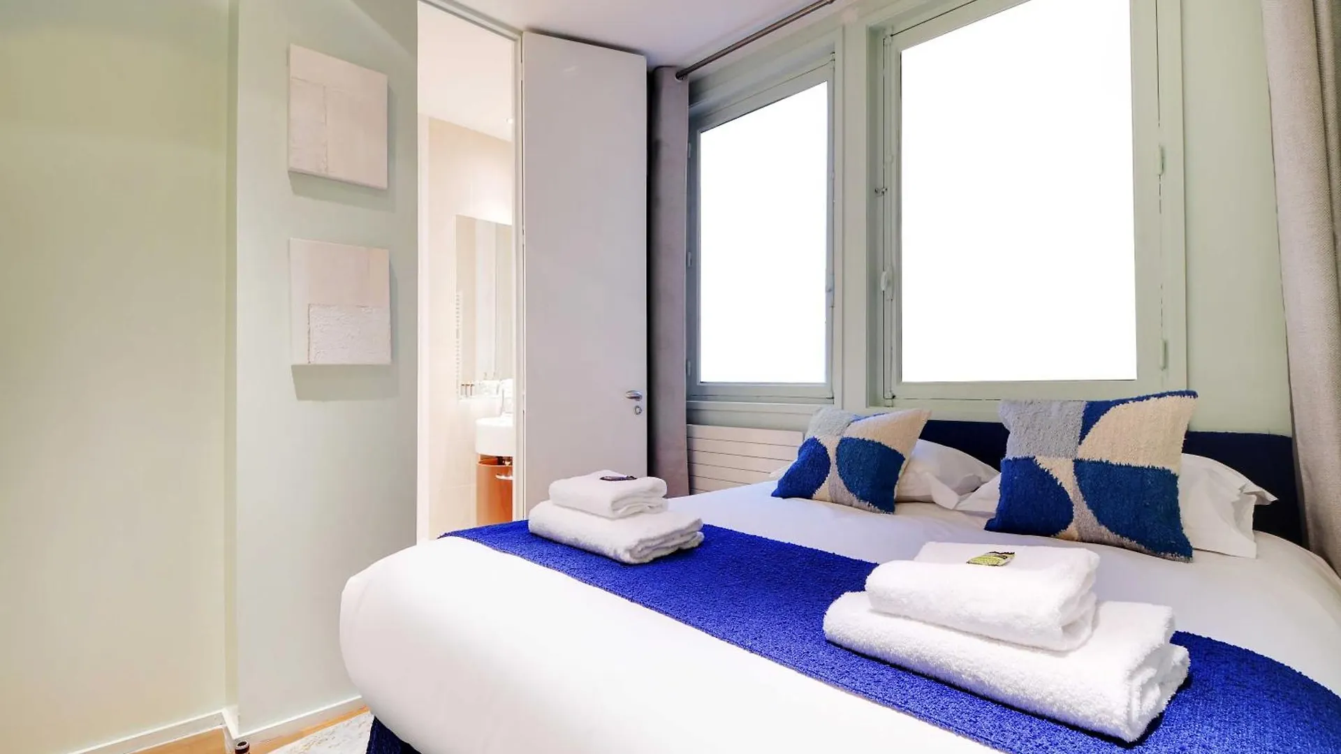 Fabulous House - A Gem In Chic Western Paris