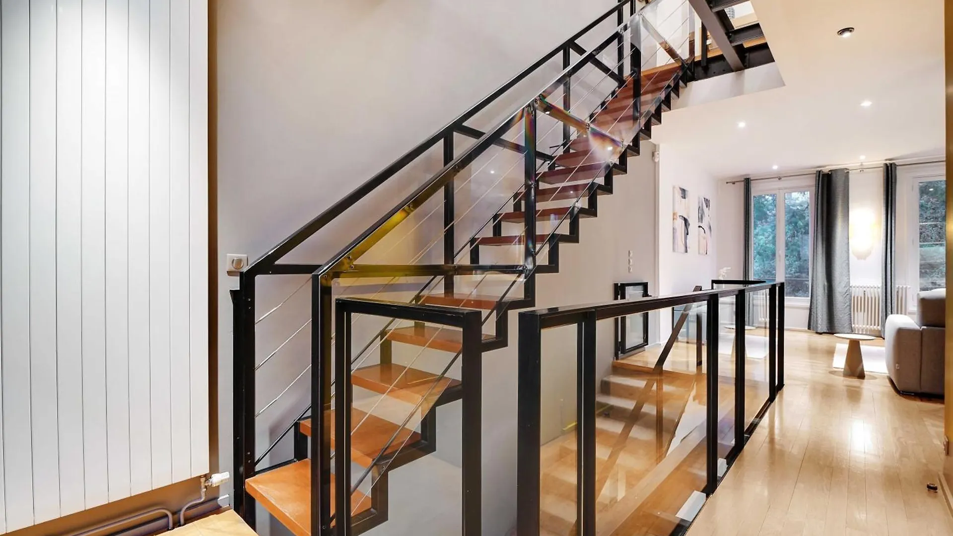 Fabulous House - A Gem In Chic Western Paris