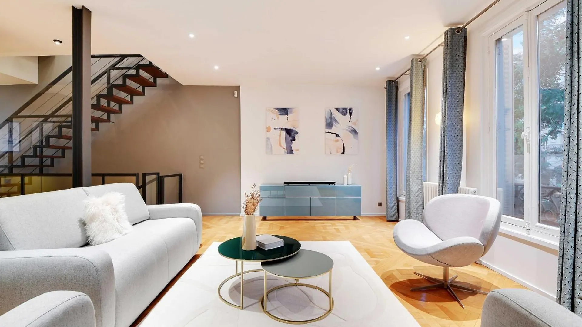 Fabulous House - A Gem In Chic Western Paris França