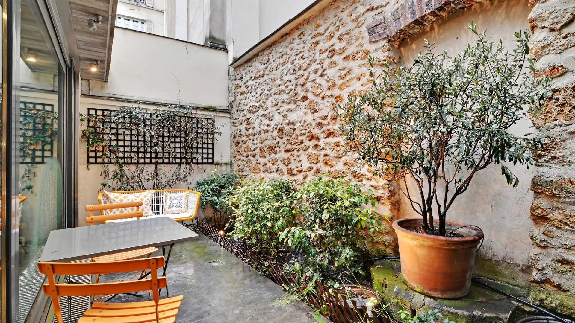 Fabulous House - A Gem In Chic Western Paris Casa de Férias