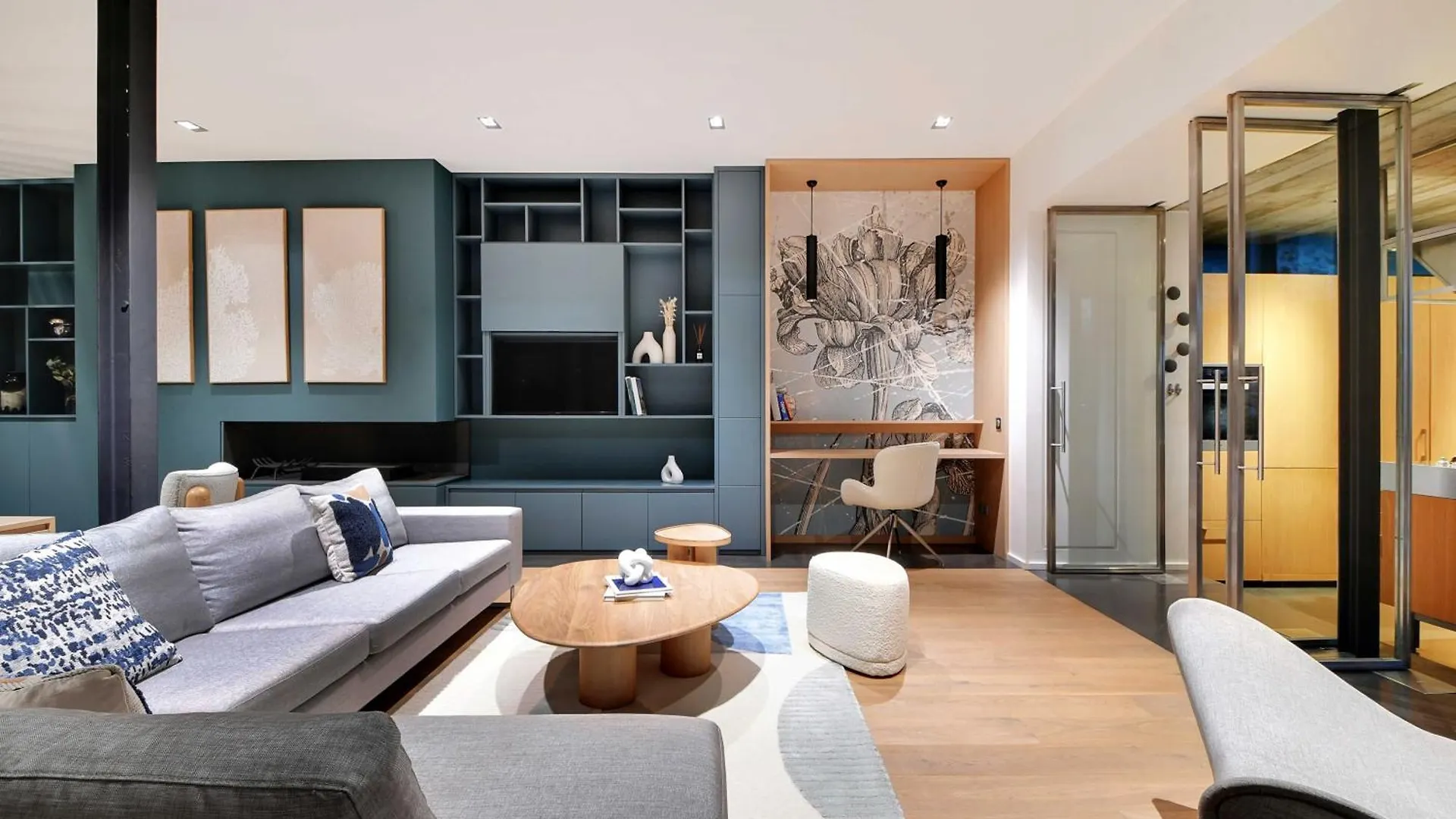 Fabulous House - A Gem In Chic Western Paris