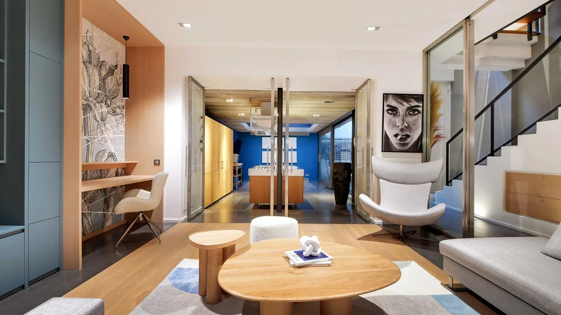 Fabulous House - A Gem In Chic Western Paris