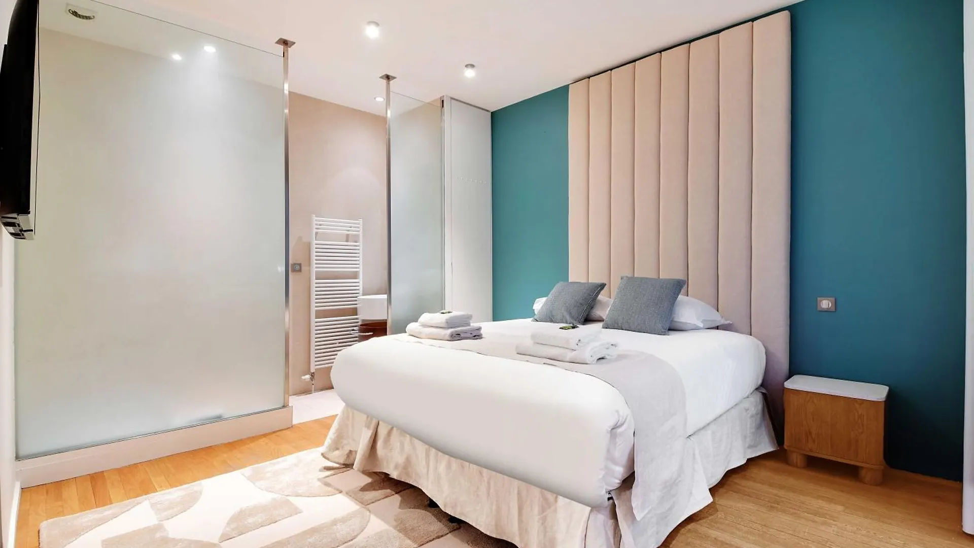 Holiday home Fabulous House - A Gem In Chic Western Paris
