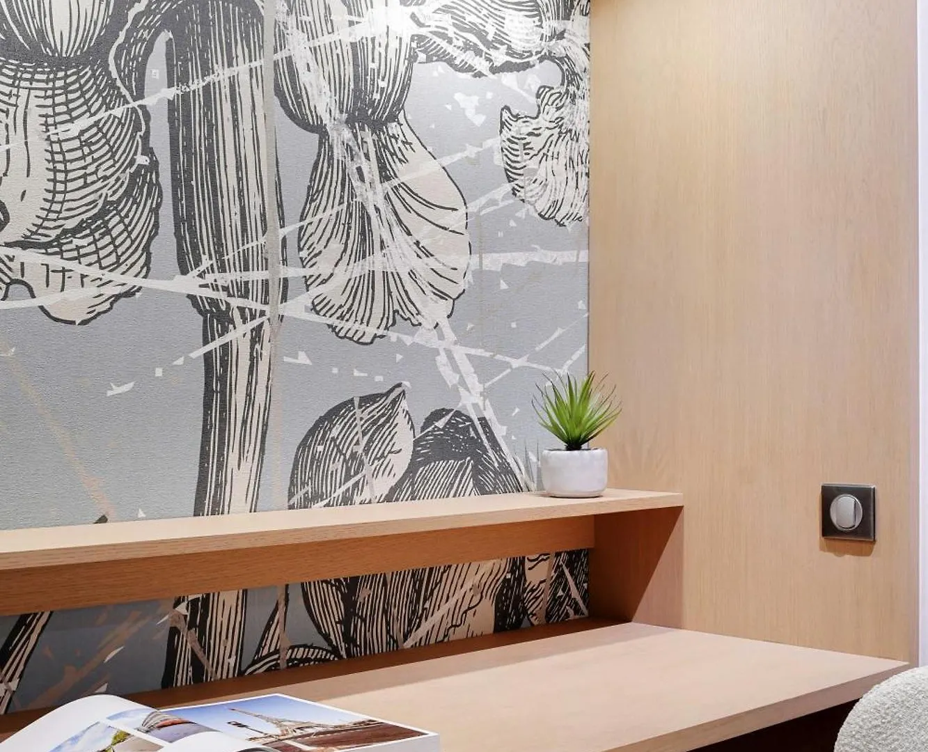 Holiday home Fabulous House - A Gem In Chic Western Paris France
